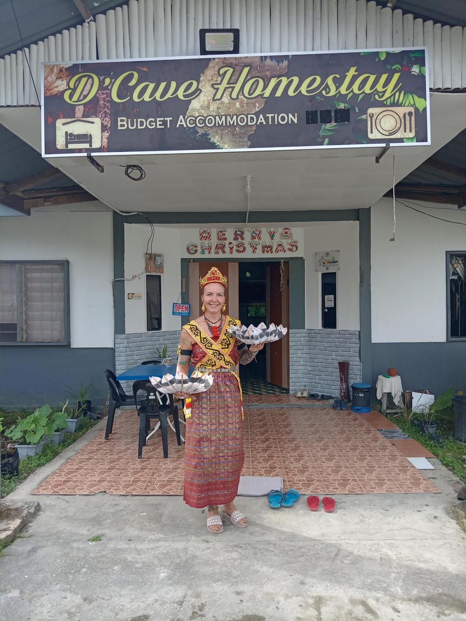 Mulu D Cave Homestay Dış mekan fotoğraf