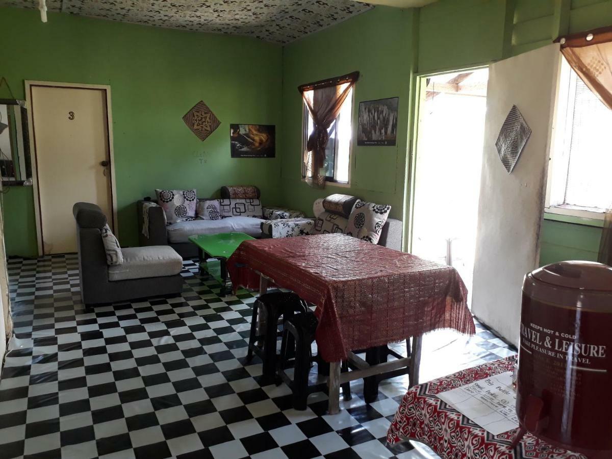 Mulu D Cave Homestay Dış mekan fotoğraf