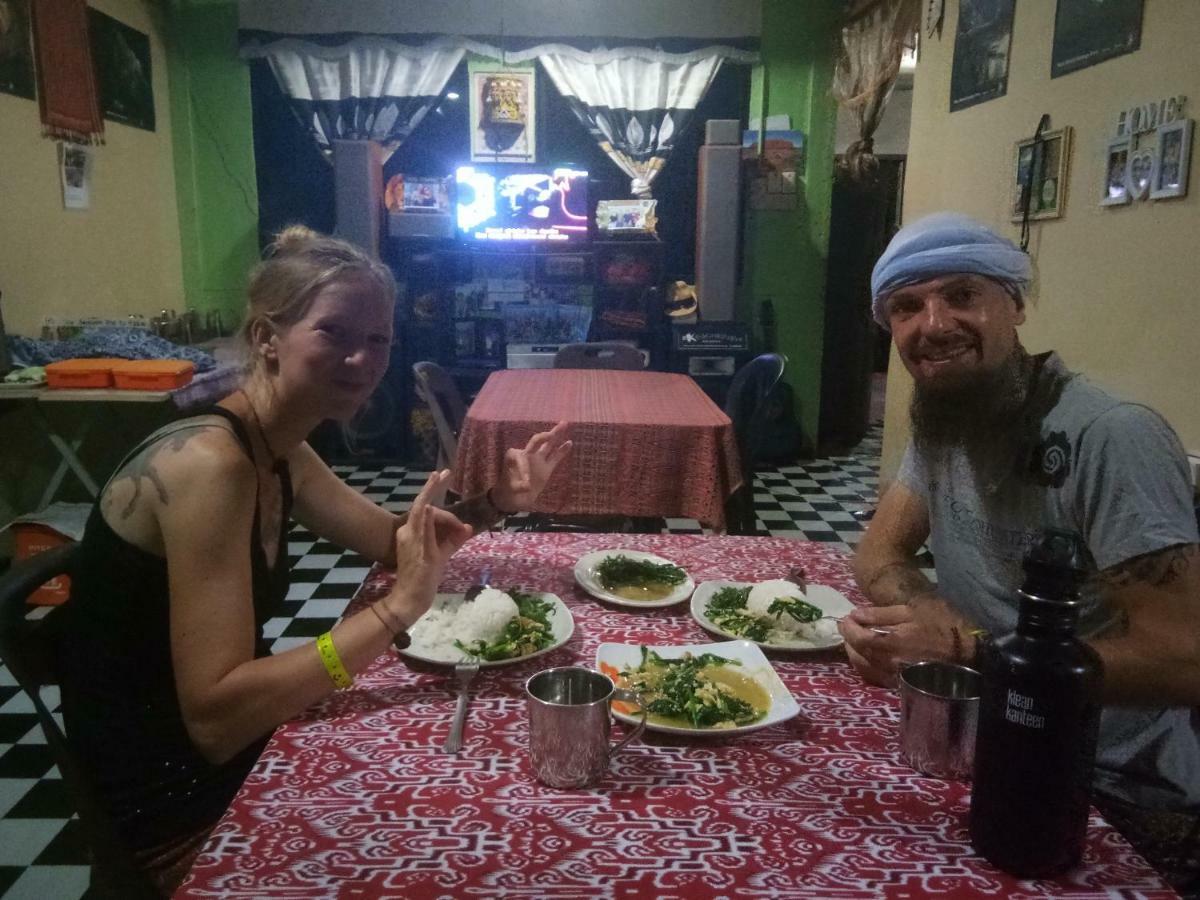 Mulu D Cave Homestay Dış mekan fotoğraf