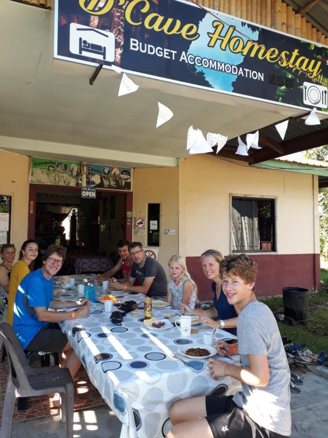 Mulu D Cave Homestay Dış mekan fotoğraf